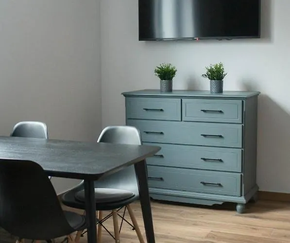 Hostgost Selected - Botanical Garden بلغراد