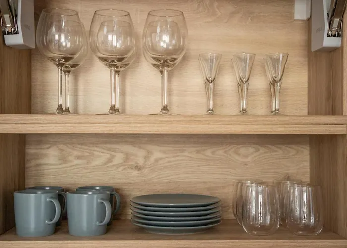 Hostgost Selected - Botanical Garden بلغراد