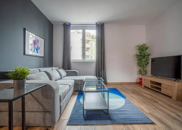 Hostgost Selected - Botanical Garden * بلغراد