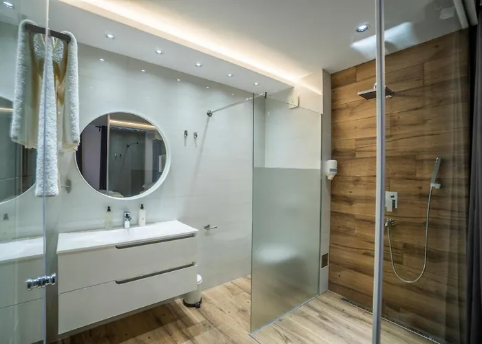 Hostgost Selected - Botanical Garden